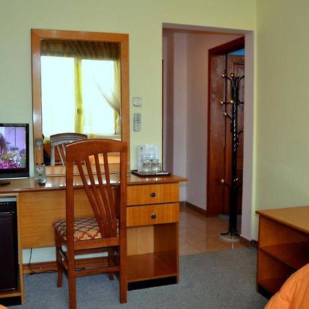 Kruja Hotel Tirana Bagian luar foto