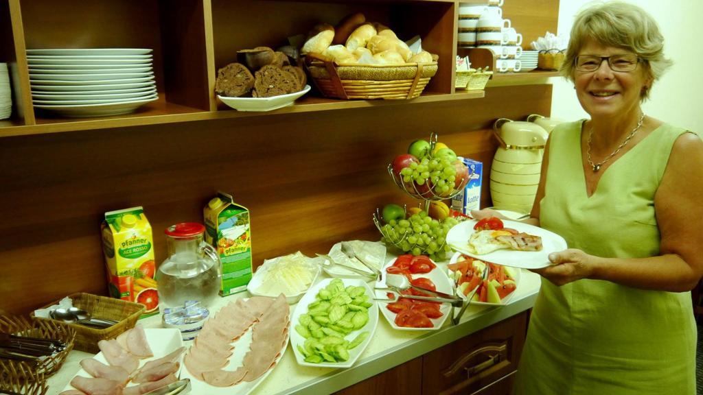 Kruja Hotel Tirana Bagian luar foto