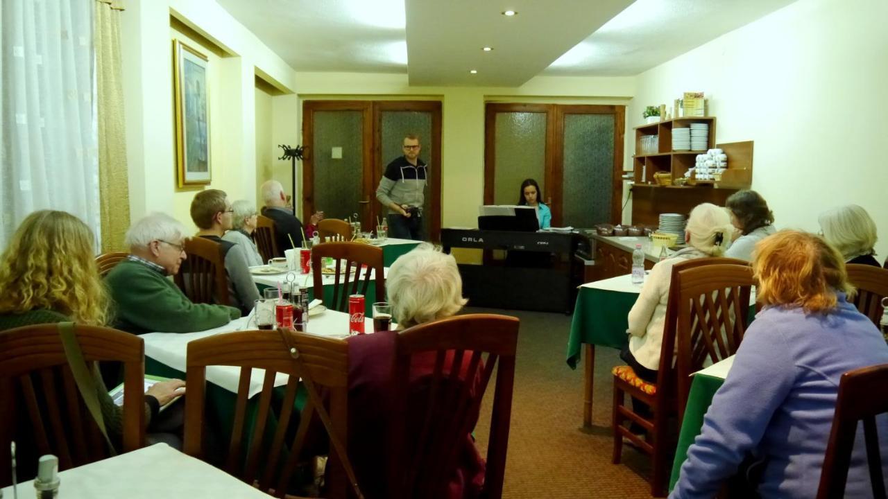 Kruja Hotel Tirana Bagian luar foto