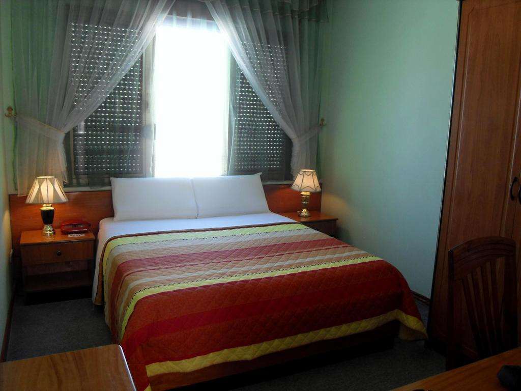 Kruja Hotel Tirana Ruang foto